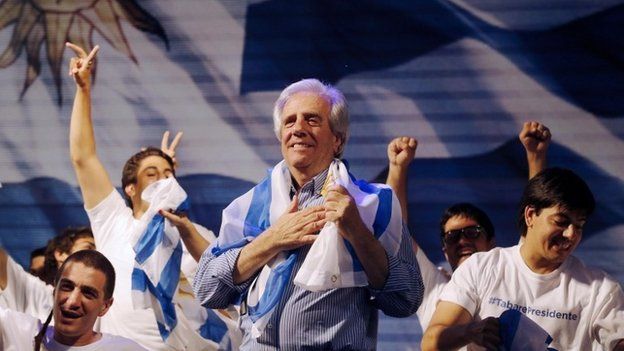 Tabare Vasquez celebrates after giving a speech to supporters in Montevideo, 26 October, 2014