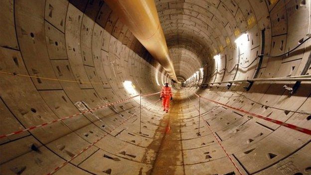 First completed section of Crossrail tunnel