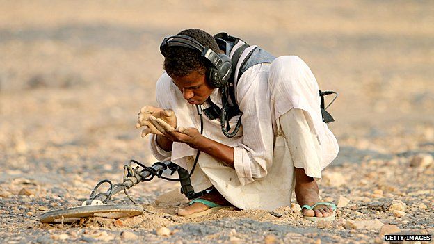 Hunting for gold in Sudan