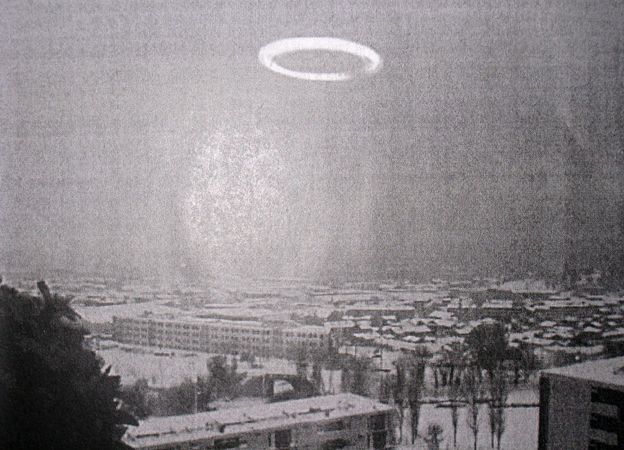 An unidentified ring over Marseille