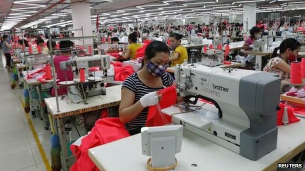 Samsung picks Vietnam for $3bn smartphone factory - BBC News