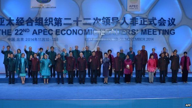 Leaders at the Apec summit in Beijing, 10 November 2014