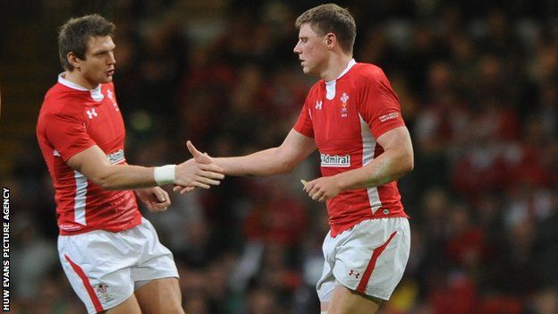 Dan Biggar a Rhys Priestland