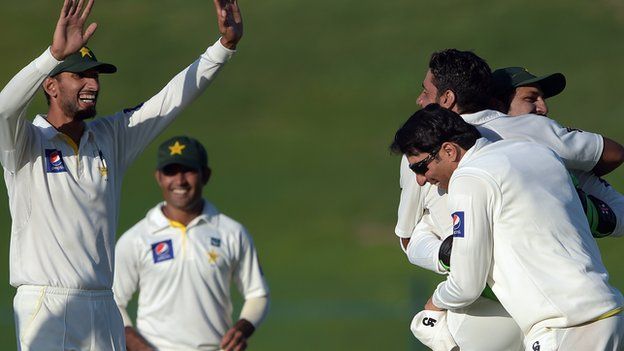 Pakistan beat New Zealand in first Test