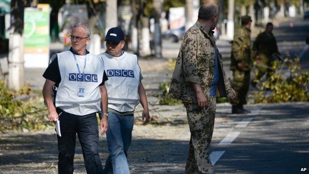 OSCE members in Donetsk. Photo: August 2014
