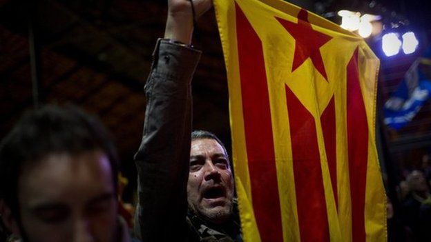 Catalans celebrate vote (9 Nov)