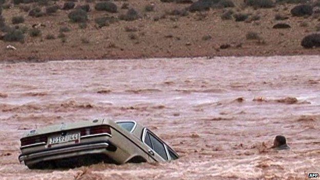 Morocco flash floods cause casualties in south - BBC News