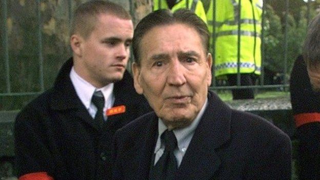 "Mad" Frankie Fraser at the funeral service for Reggie Kray at St. Matthew"s Church in Bethnal Green in 2010