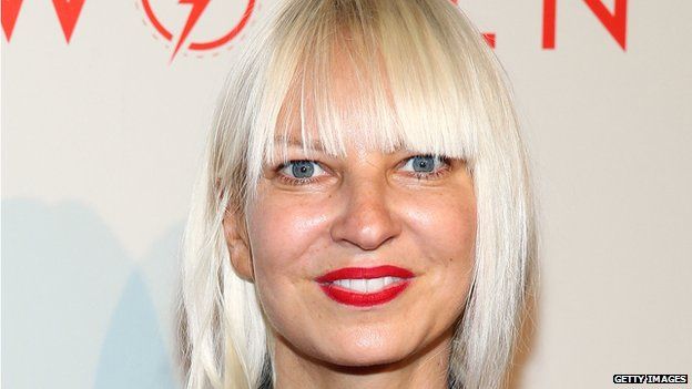 Sia 'saddened' by criticism over Aria awards 'no-show' - BBC News