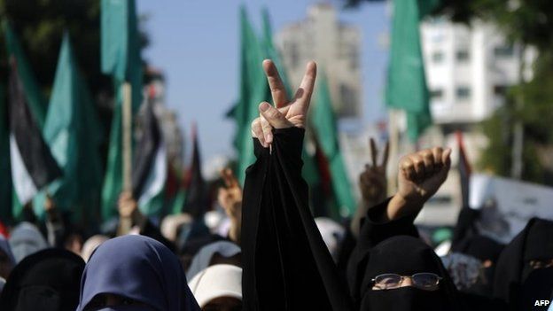 Hamas supporters attend a rally in Gaza City called amid rising tensions in Jerusalem (10 November 2014)