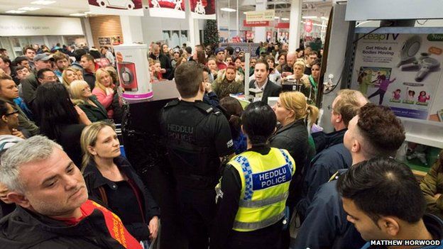 Police at Cardiff Tesco store