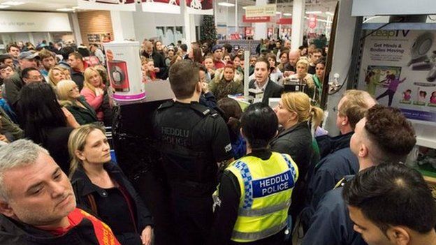Police at Cardiff Tesco store