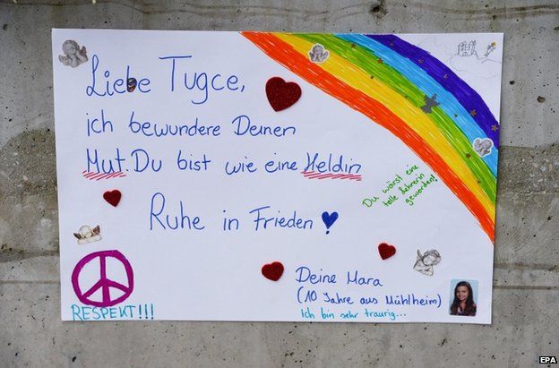 A card left outside the hospital in Offenbach, 30 November