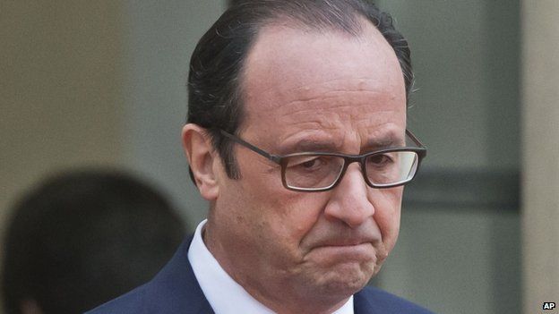 French President Francois Hollande at the Elysee Palace in Paris (2 December 2014)