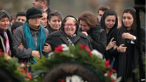 Mourners at Tugce Albayrak's funeral in Germany