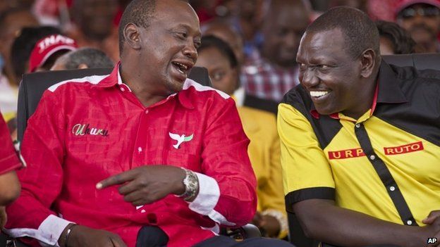 Uhuru Kenyatta (l) and William Ruto (r)