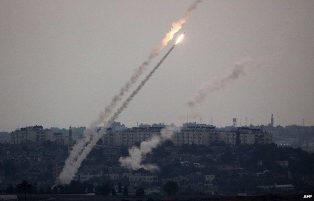Rockets are fired towards Israel by Palestinian militants in Gaza (11 July 2014)