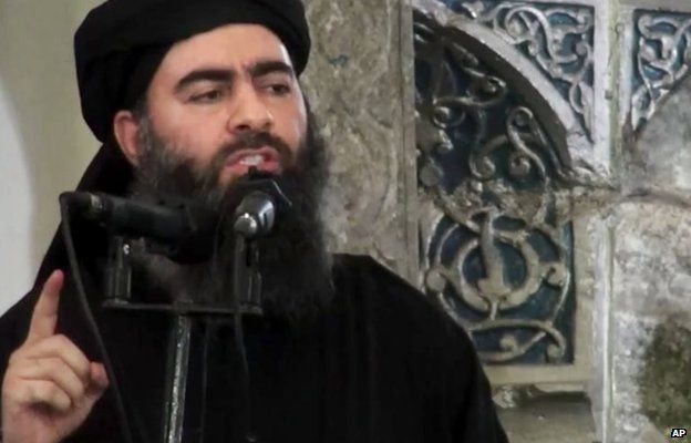 Islamic State leader Abu Bakr al-Baghdadi addresses worshippers at a mosque in Mosul (2 December 2014)