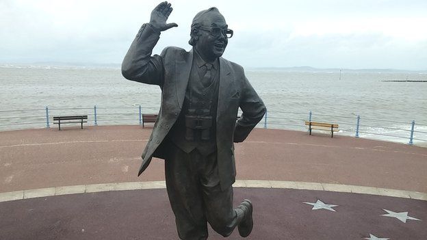 Eric Morecambe statue