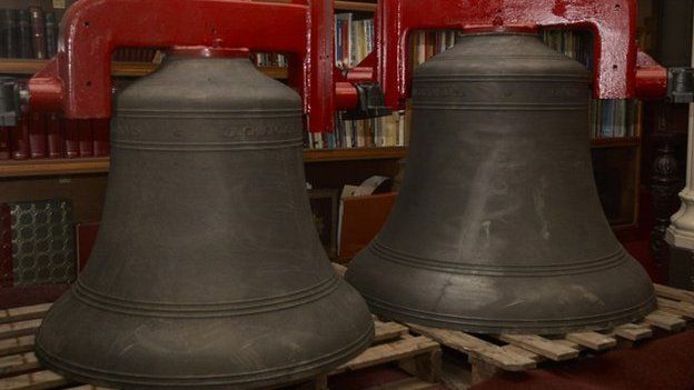 Bells that were silent for 40 years return to Car Colston church - BBC News