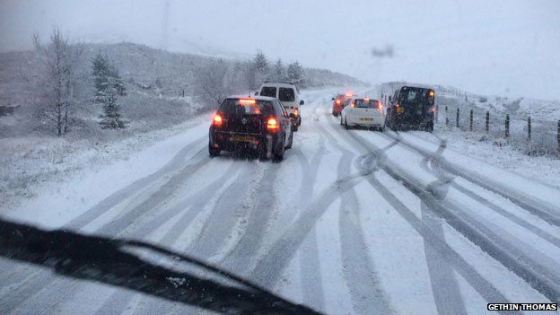 Difficult driving conditions over the Crimea Pass near Blaenau Ffestiniog