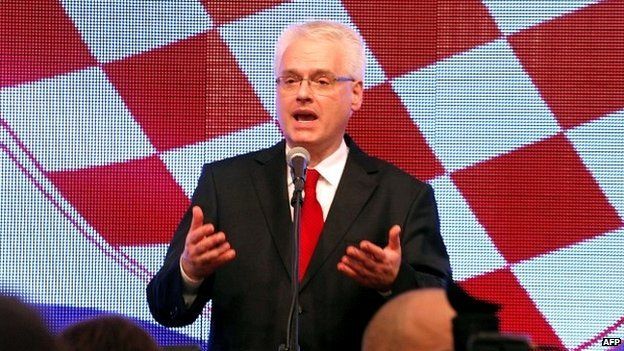 Ivo Josipovic speaks to supporters in Zagreb after conceding defeat in the presidential runoff - 11 January 2015
