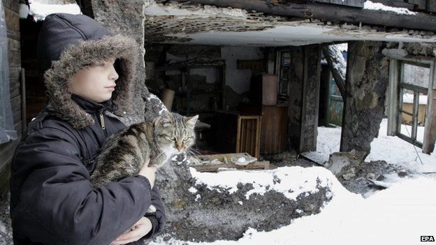 A home said to have been damaged by shelling in Donetsk (12 Jan)