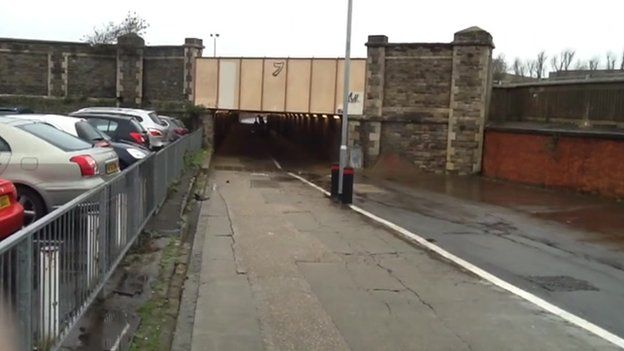 Underpass between Station Road and the Oasis Leisure Centre