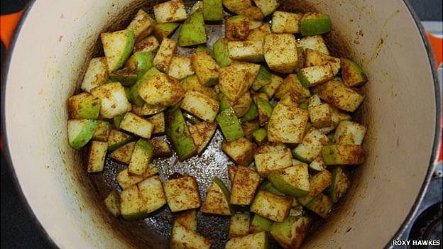 Apple in the Victorian curry recipe