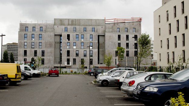 Apartments in Clichy-sous-Bois suburb, May 2014 pic