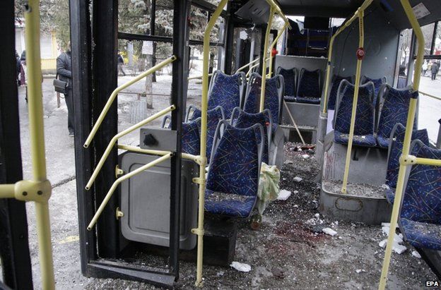Bus hit by shelling in Donetsk, 22 January 2015