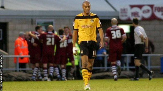 Northampton v Casnewydd
