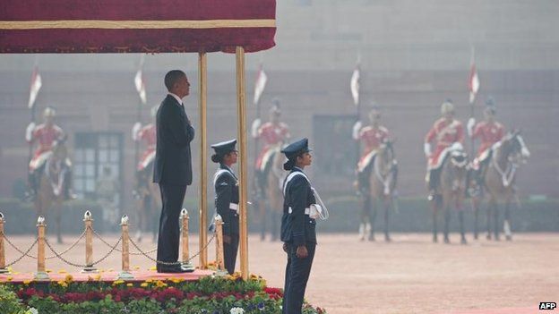 Mr Obama stands for the anthems at Rashtrapati Bhavan, 25 Jan