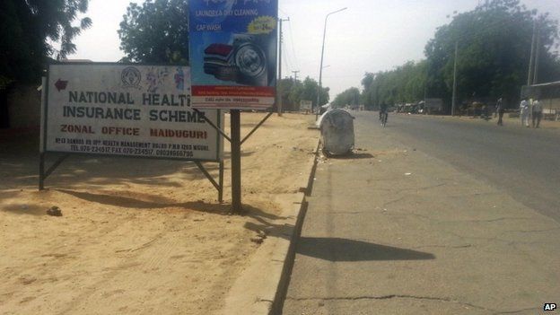 A near deserted street after a curfew was placed in the city of Maiduguri (25 January 2015)