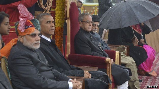 India's Prime Minister Narendra Modi (L-R), U.S. President Barack Obama, India's President Pranab Mukherjee and Vice President Mohammad Hamid Ansari attend the Republic Day parade in New Delhi January 26, 2015
