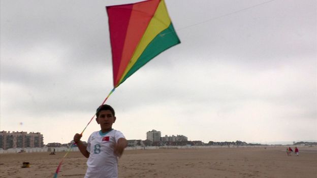 Izeddine flying his kite