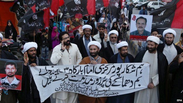 Shiia Muslims protest in Karachi (31 January 2015)