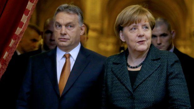 German Chancellor Angela Merkel (r) and Hungarian Prime Minister Viktor Orban in Budapest, 2 Feb 15
