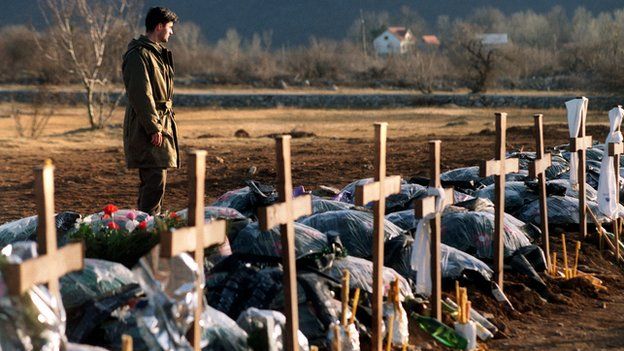 Serb graves near Gracac, 1993