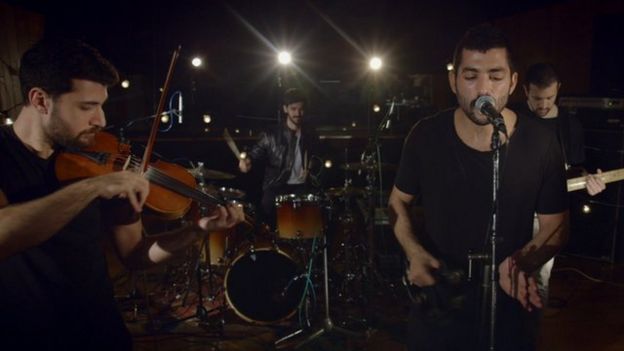 Mashrou' Leila: Jordan bans Lebanese rock band with gay singer - BBC News