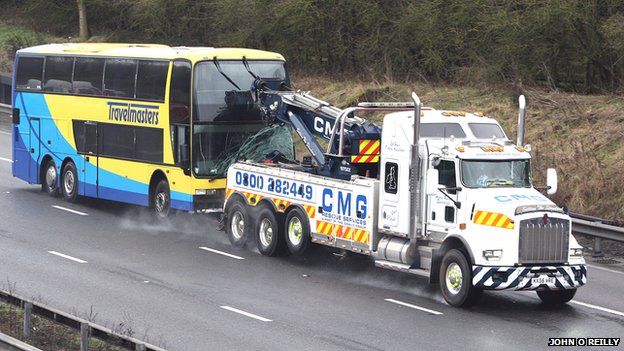 lorry M1 crash