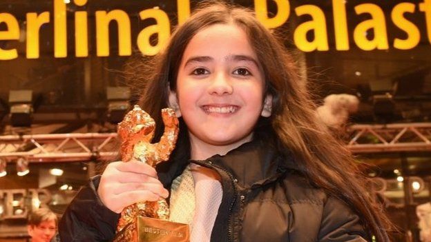 Hana Saeidi holds the Golden Bear award in Berlin, Germany, 14 February 2015
