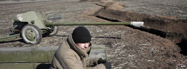 A Ukrainian soldier near Svitlodarsk, in the Donetsk region, 21 February