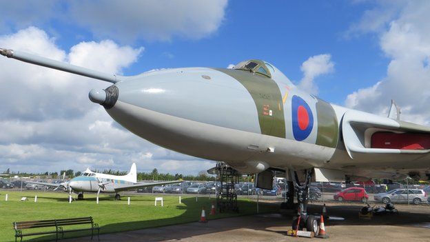 are dogs allowed at newark air museum