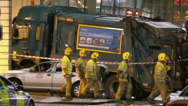 Glasgow bin lorry crash