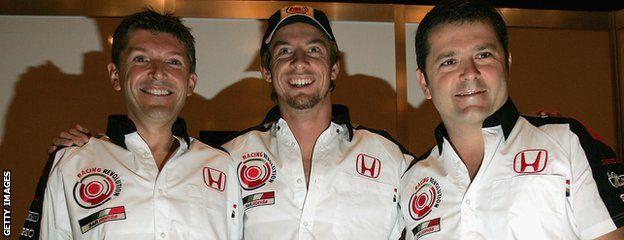 Gil De Ferran (right), Nick Fry (left) and Jenson Button (centre)