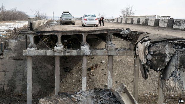 A destroyed bridge in the town of Debaltseve, eastern Ukraine. Photo: 20 February 2015