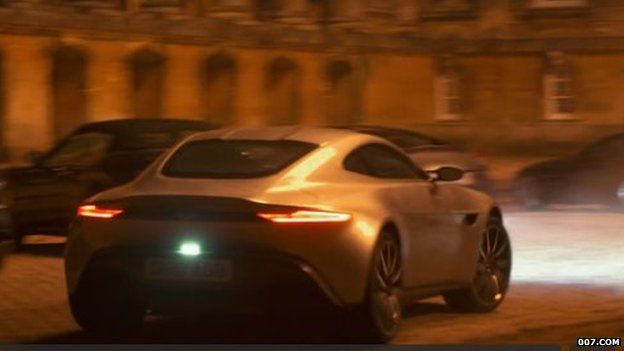 car chase in Spectre