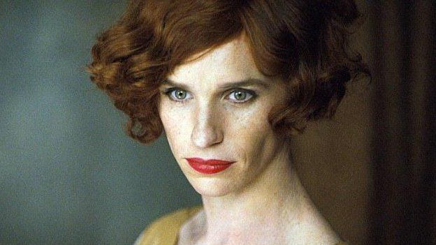 Eddie Redmayne with make-up and a more feminine hairstyle
