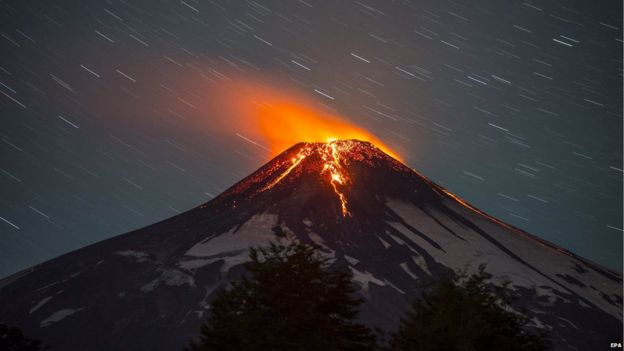 In pictures: Chile volcano eruption - BBC News